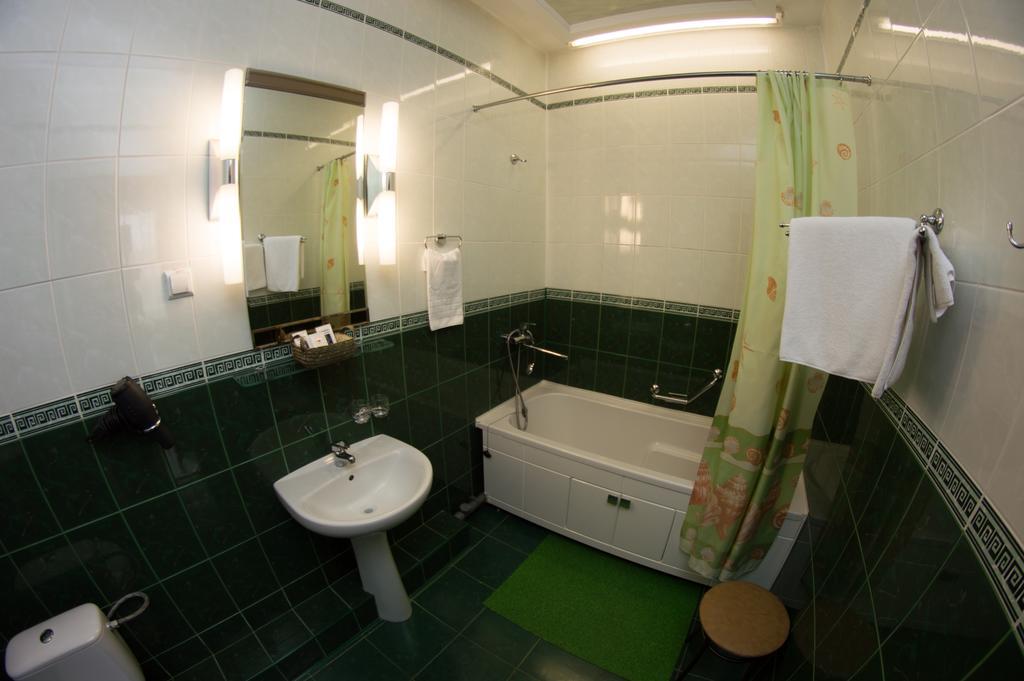 Hotel Vesta Brest Ngoại thất bức ảnh