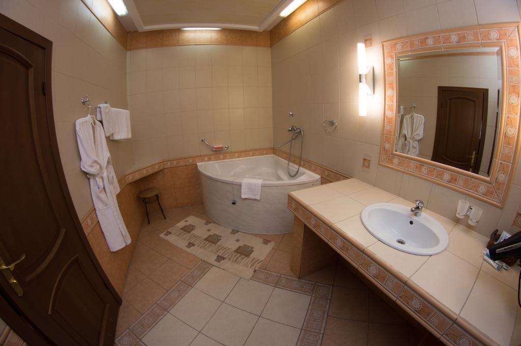 Hotel Vesta Brest Ngoại thất bức ảnh